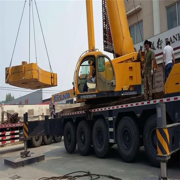 沐川当地吊车出租|机器吊装|75吨|工厂搬迁服务